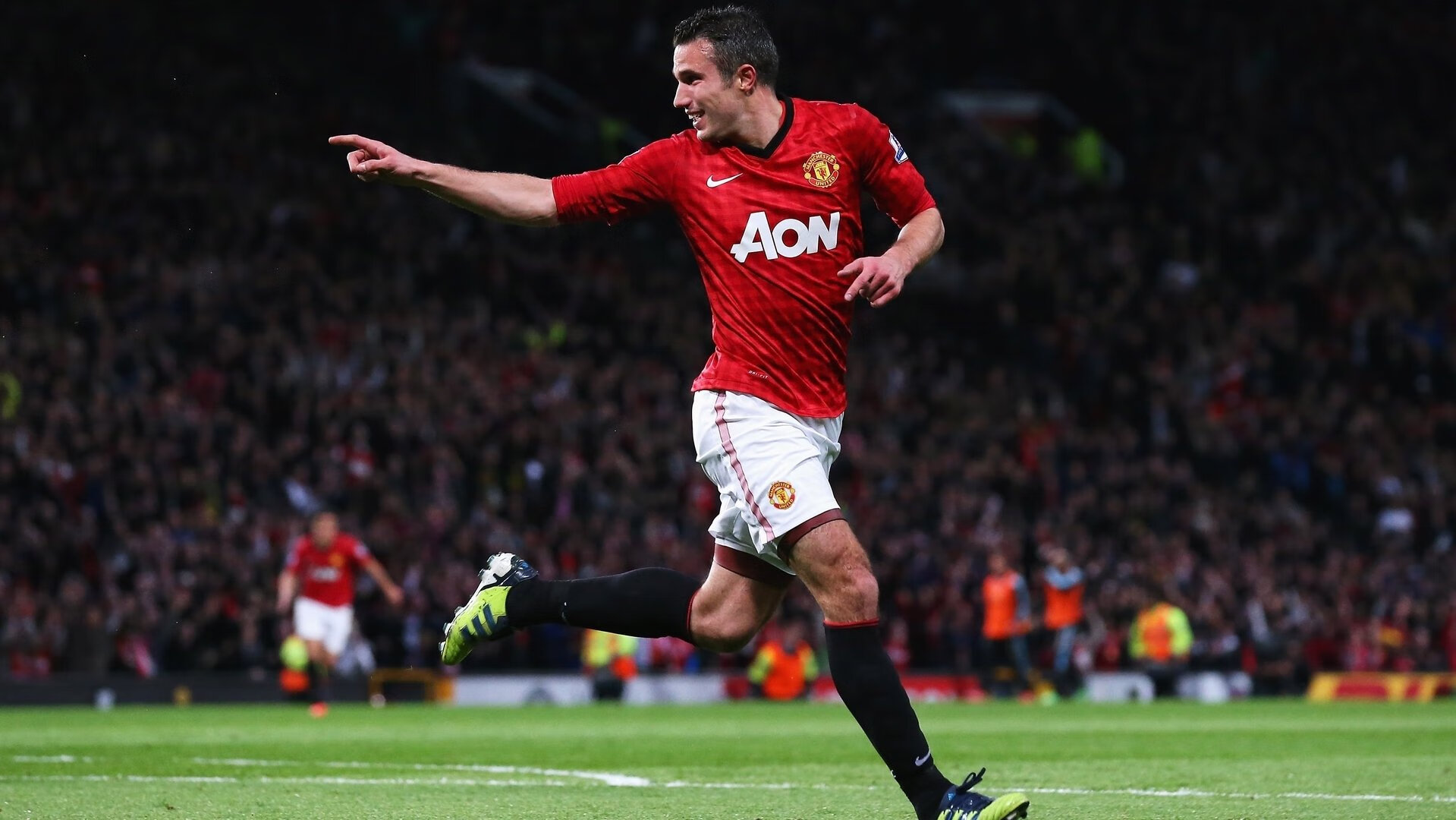 赛场绿化提升项目改善观众观赛体验与城市景观,景观竞赛场地