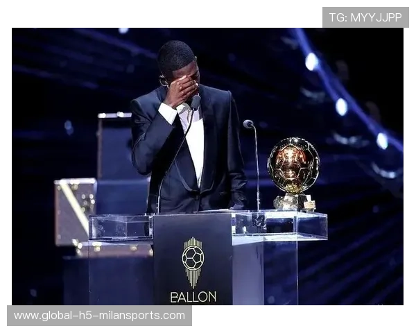 登贝莱领奖感恩梅西，感慨成长路上的帮助，登贝莱进了多少球